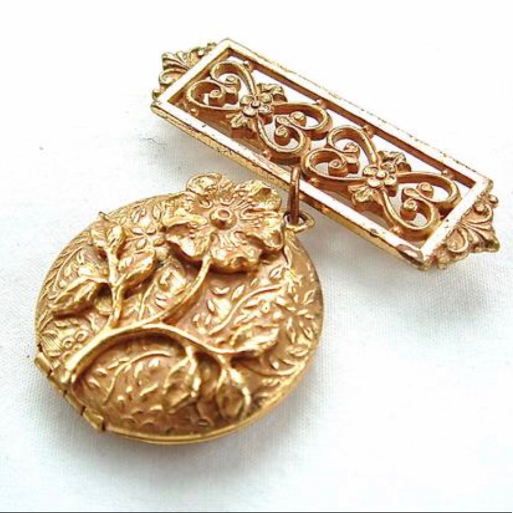 Vintage Locket Designer Miriam Haskell Keepsake